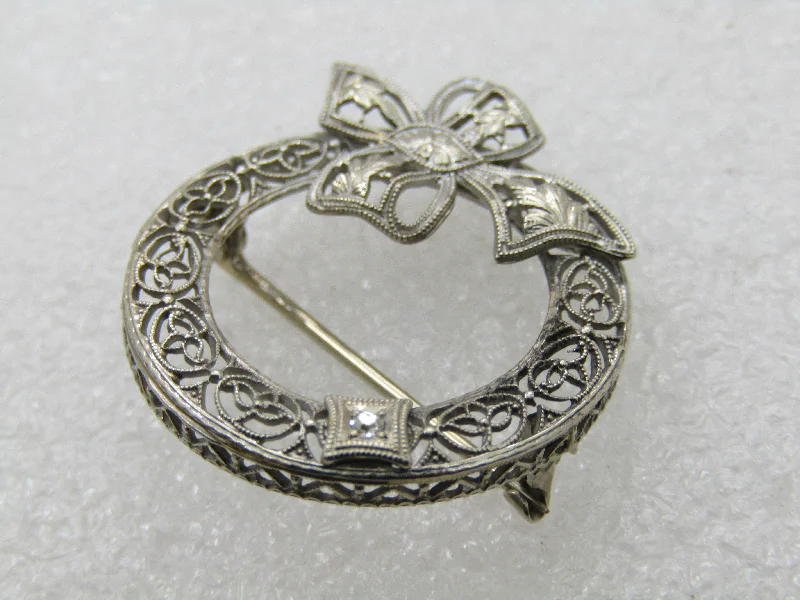 Brooch For Women-Early 1900's 14kt Filigree Diamond Brooch, Circle with Bow, 1"