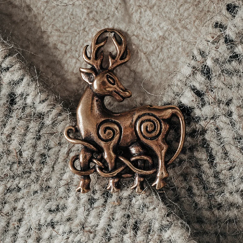 Fashion Brooch For Trendy Outfits-Cernunnos Stag Brooch, Bronze